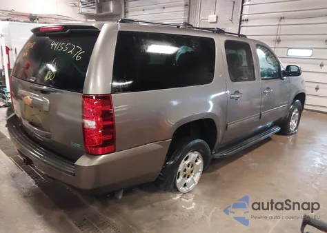 2012 Chevrolet Suburban 1500 Lt из США, поврежденный, VIN 1GNSKJE73CR179012